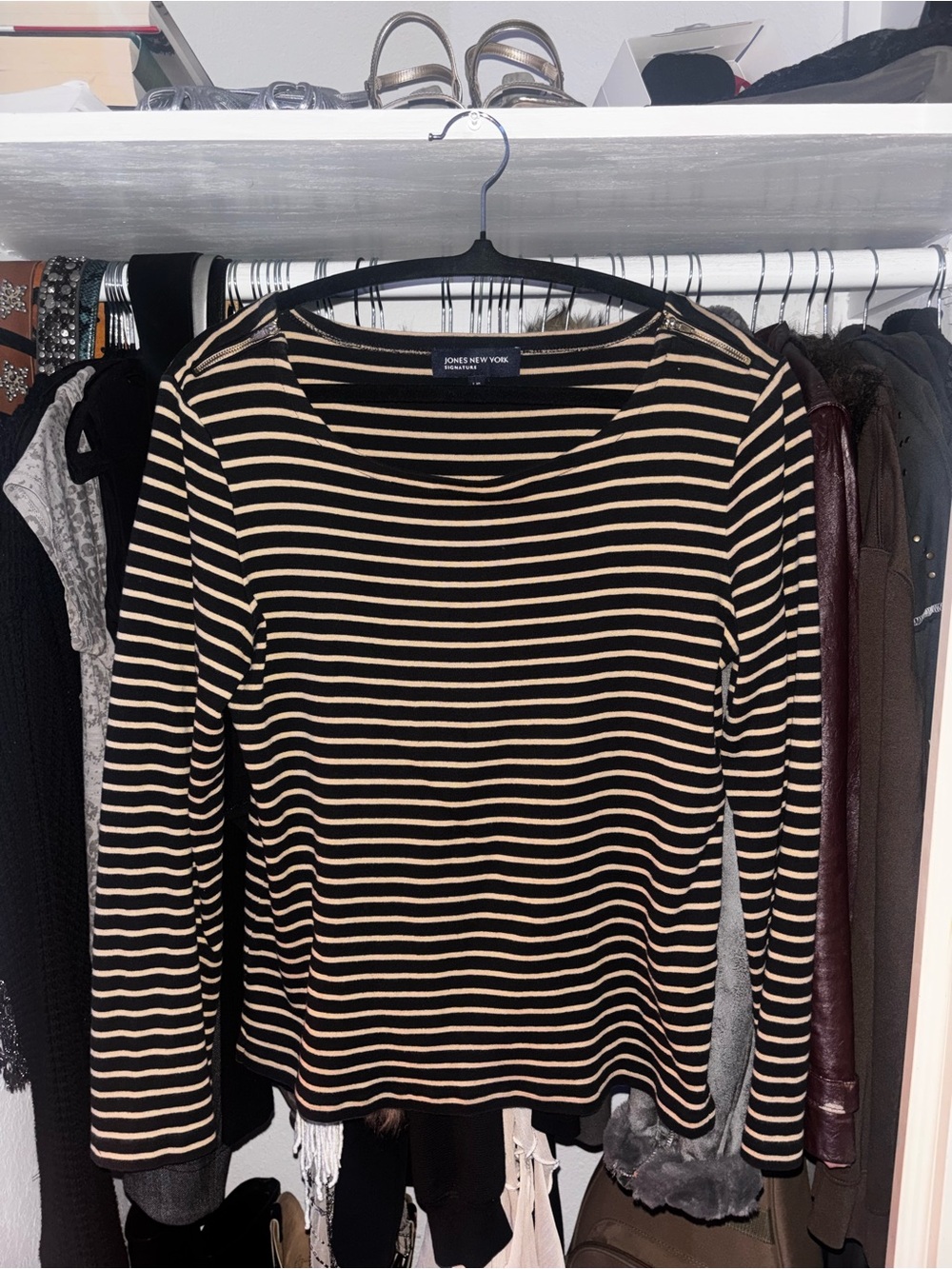 Jones New York Black and Beige Striped Long Sleeve Top